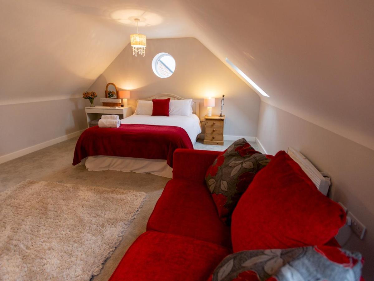Pass The Keys Superb Space In The Idyllic Village Of Loppington 슈루즈버리 외부 사진