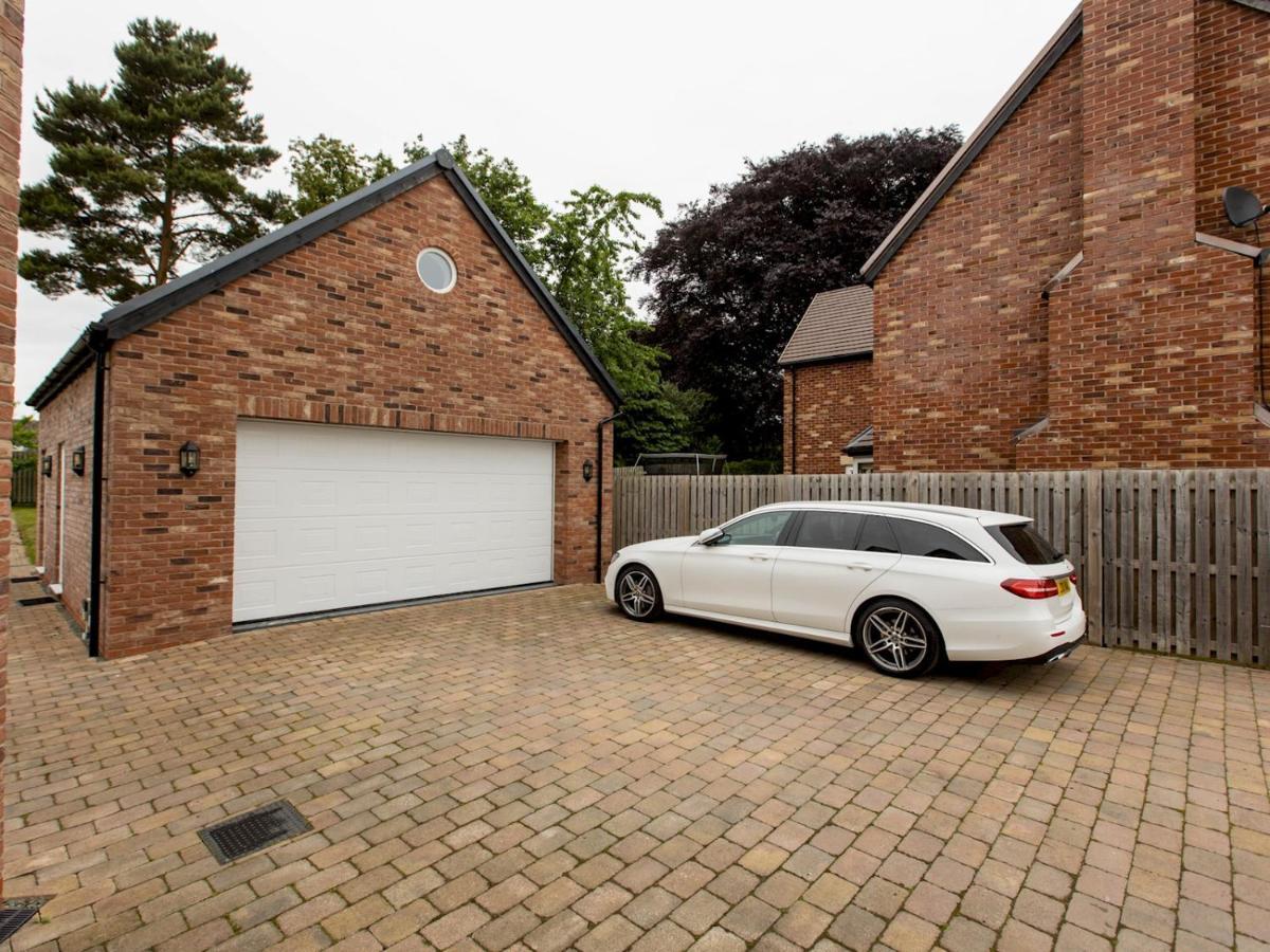 Pass The Keys Superb Space In The Idyllic Village Of Loppington 슈루즈버리 외부 사진